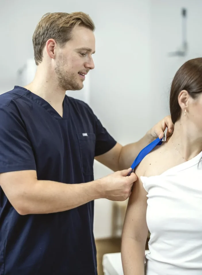 Dr. Winterheller mit Patient